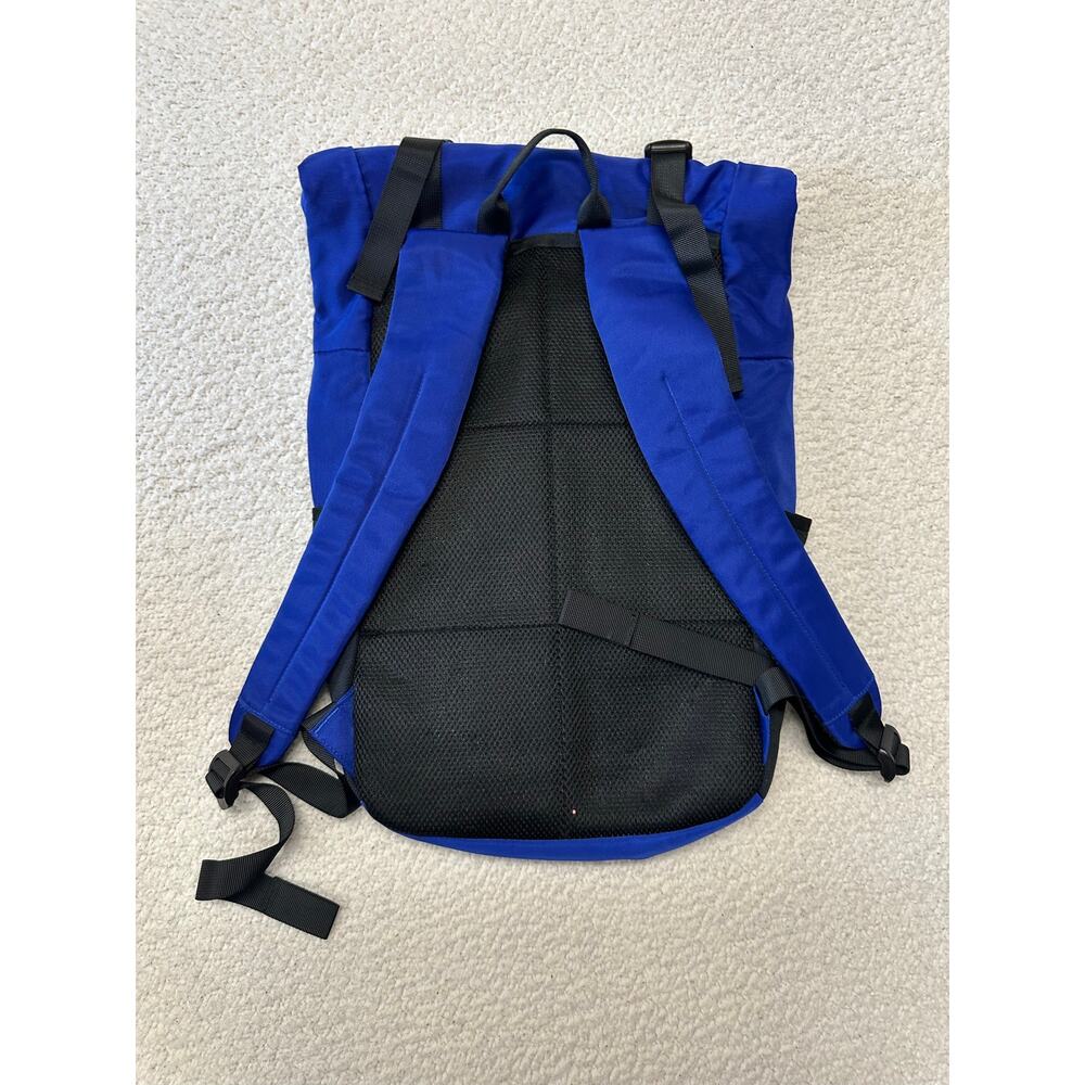 Fabletics The Only Backpack One Size - Picture 5 of 9